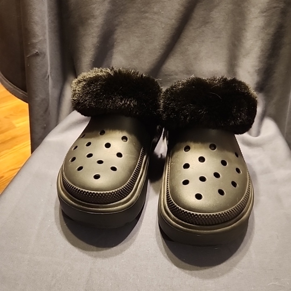 Crocs Forever Crush Black Lined Platform Clogs Men's Size 11